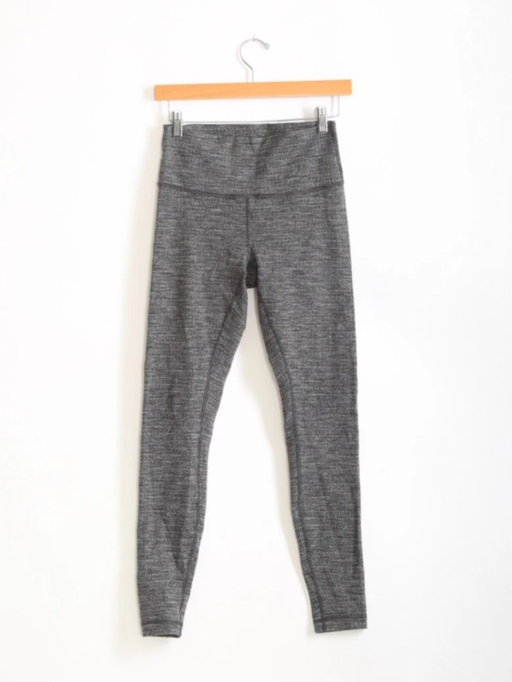 Lululemon Wunder Under High Rise gray textured leggings Sz. 8 $98